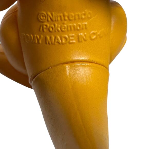 Nintendo Pokemon Dragonite Flareon & Charizard Reshiram PVC Figures Lot of 3 - Picture 8 of 10